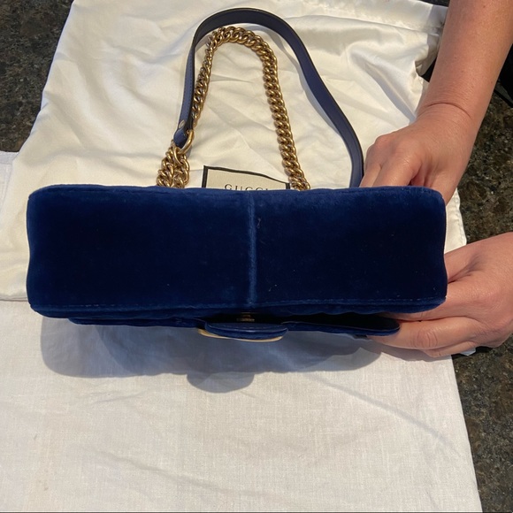 Gucci Small Velvet Matelasse Bag - Picture 5 of 13